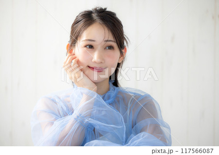 綺麗な女性 117566087