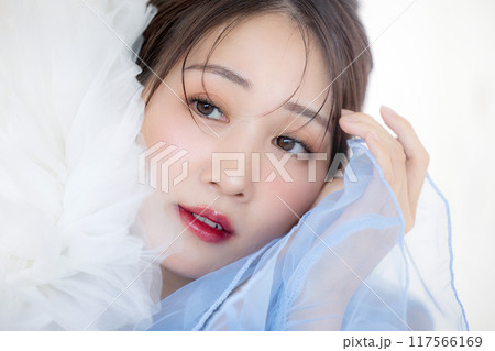 綺麗な女性 117566169