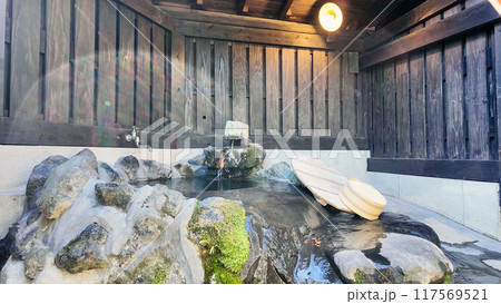 露天風呂の湯船 露天風呂の湯船 117569521