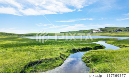 阿蘇・草千里ヶ浜の風景 阿蘇・草千里ヶ浜の風景 117569577