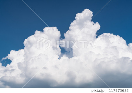 夏の入道雲 夏の入道雲 117573685