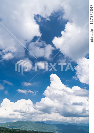 夏の入道雲 夏の入道雲 117573847