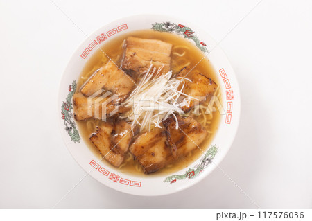 チャーシューメン　豚角煮ラーメン 117576036