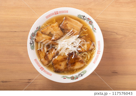 チャーシューメン　豚角煮ラーメン 117576043