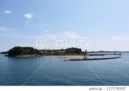 三重県志摩市・英虞湾の海浜リゾート 117576597