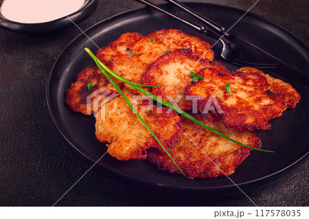 potato pancakes, pancakes with sour cream, Belarusian dish, homemade, no people, potato pancakes, pancakes with sour cream, Belarusian dish, homemade, no people, 117578035