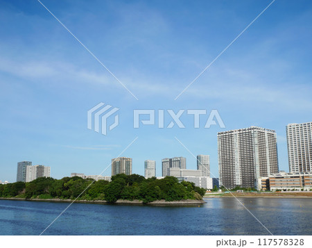 運河沿いにある高層マンション群|有明 運河沿いにある高層マンション群|有明 117578328