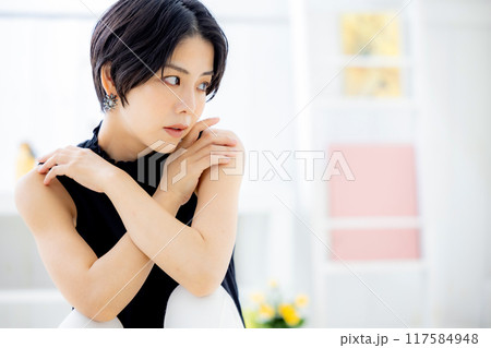 若い女性のポートレート 若い女性のポートレート 117584948