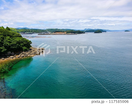 伊唐大橋とその周辺の風景 伊唐島 長島町 出水郡 鹿児島県 伊唐大橋とその周辺の風景 伊唐島 長島町 出水郡 鹿児島県 117585006