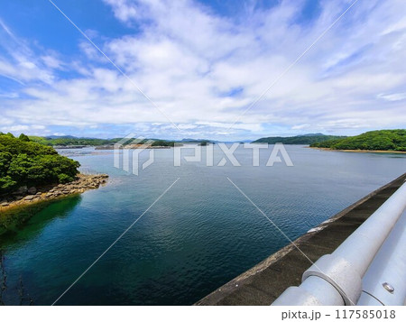伊唐大橋とその周辺の風景 伊唐島 長島町 出水郡 鹿児島県 伊唐大橋とその周辺の風景 伊唐島 長島町 出水郡 鹿児島県 117585018