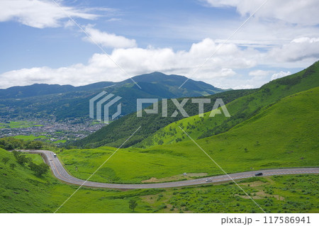 由布岳と由布シルキーロード 117586941