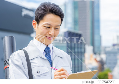 ゼネコン　ビジネス　男性 117587211