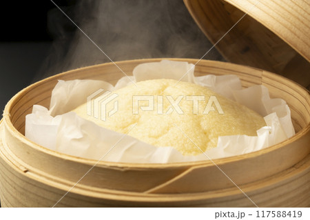 蒸しパン作り セイロで蒸した蒸しパン 蒸しパン作り セイロで蒸した蒸しパン 117588419