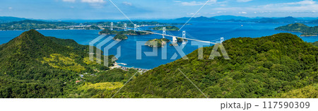 しまなみ海道_亀老山展望台より来島海峡大橋と瀬戸内海の島々 117590309
