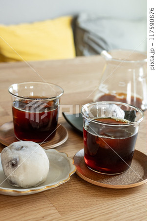 コーヒーと塩豆大福 コーヒーと塩豆大福 117590876
