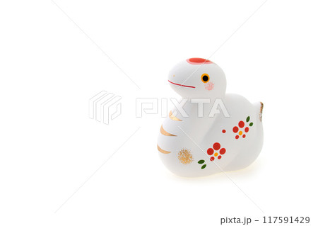巳年　年賀素材　白巳の置物 117591429
