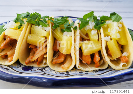 タコス・アル・パストール Tacos al pastor (メキシコ料理) タコス・アル・パストール Tacos al pastor (メキシコ料理) 117591441