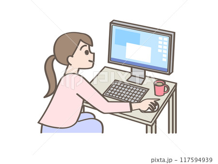 パソコンの前に座る女性 117594939