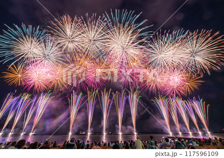 【静岡県】土肥サマーフェスティバル 海上花火大会 【静岡県】土肥サマーフェスティバル 海上花火大会 117596109