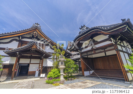 大本山妙顯寺(妙顕寺) 方丈と大玄関 大本山妙顯寺(妙顕寺) 方丈と大玄関 117596412