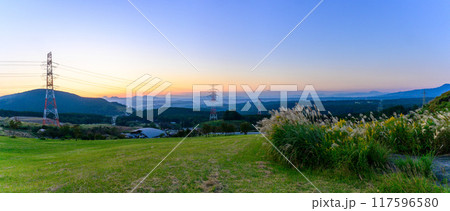 観光スポット俵山から観える夕焼け・夕暮れに映える絶景パノラマ風景「俵山交流会館　萌の里」 117596580