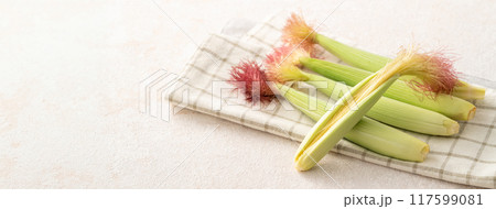 ベビーコーン ヤングコーン スイートコーン 117599081