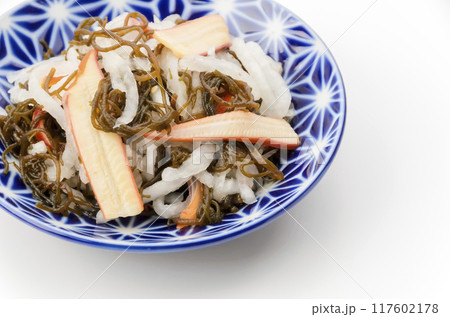 中華イカともずくの梅酢和え 中華イカともずくの梅酢和え 117602178