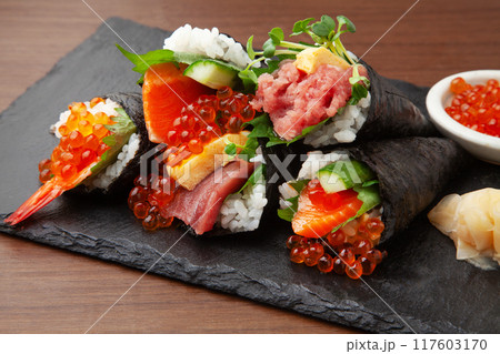 手巻き寿司 117603170