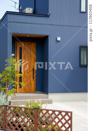 建物外観 玄関アプローチ 建物外観 玄関アプローチ 117603408