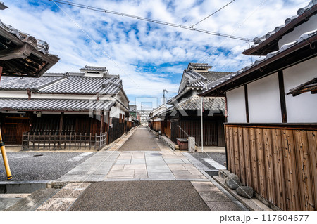 【重要伝統的建造物群保存地区】富田林寺内町　城之門筋と奥谷家住宅・東奥谷家住宅　大阪府富田林市 117604677
