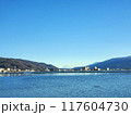 富士山と諏訪湖の写真 117604730