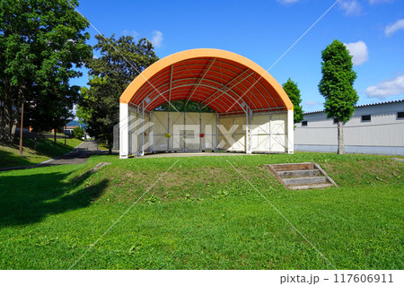 むかわ町・ふれあい公園のステージ むかわ町・ふれあい公園のステージ 117606911