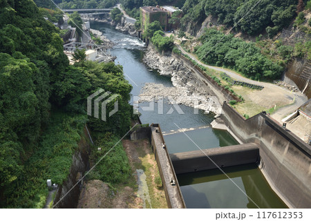 天ヶ瀬ダムから見る宇治川 天ヶ瀬ダムから見る宇治川 117612353