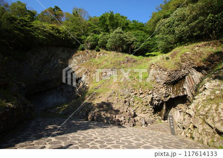 玄武洞公園〜北朱雀洞と南朱雀洞〜(兵庫県豊岡市) 玄武洞公園〜北朱雀洞と南朱雀洞〜(兵庫県豊岡市) 117614133