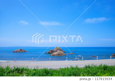 海里よりホーヤ浜海水浴場を望む　村上市今川　日本海 117615034