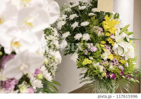 お葬式イメージ（供花） 117615996
