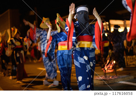 重要無形民俗文化財　西馬音内盆踊り　2024年　秋田県 117616058