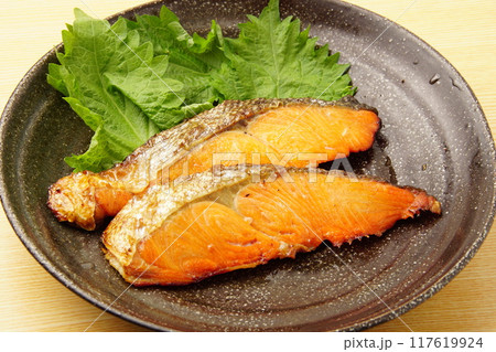 鮭の焼魚 鮭の焼魚 117619924