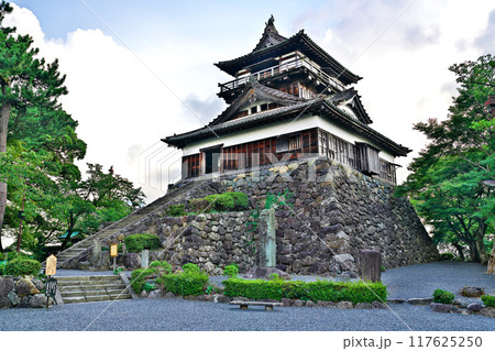 丸岡城 117625250