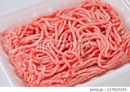 食材、牛豚挽肉、合いびき肉、精肉、ひき肉、挽肉、生肉。 117625345