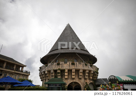 This is a beautiful view of Bana Hills Theme Park, a famous tourist attraction in Vietnam. 117626061