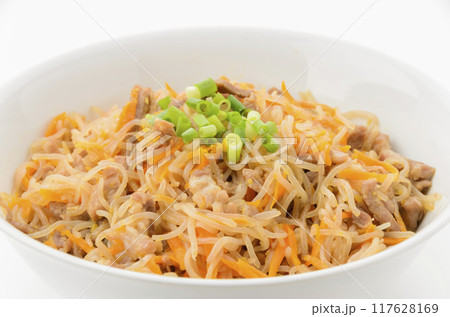 豚肉と糸コンニャクの炒め物 豚肉と糸コンニャクの炒め物 117628169