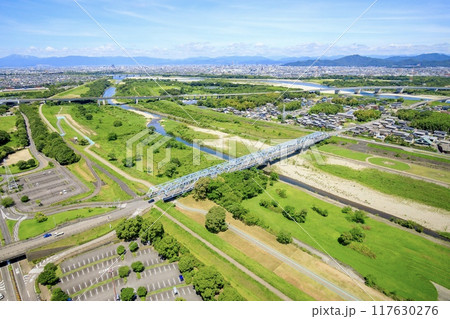 一宮市、ツインアーチ138からの眺め（岐阜市街方面） 117630276