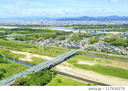 一宮市、ツインアーチ138からの眺め(岐阜市街方面) 一宮市、ツインアーチ138からの眺め(岐阜市街方面) 117630278