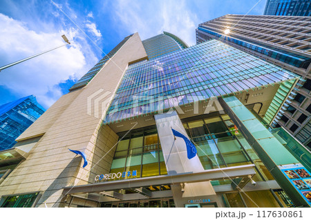 日本の東京都市景観 8月。「日本橋」交差点前のコレド日本橋などを望む=8月11日 日本の東京都市景観 8月。「日本橋」交差点前のコレド日本橋などを望む=8月11日 117630861