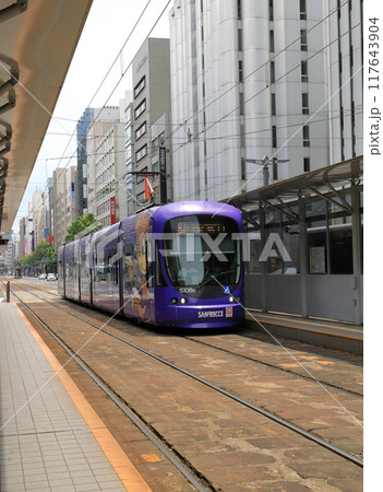 サンフレッチェラッピング電車 117643904