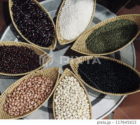 ベトナムの香辛料 117645815