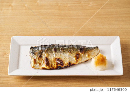 鯖の塩焼き 117646500