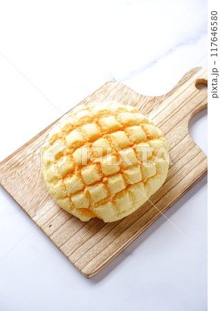おいしそうなメロンパン 117646580