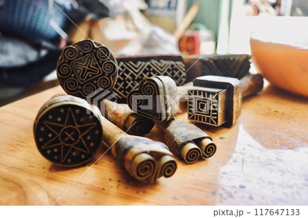 臈纈染めに使うスタンプ 117647133